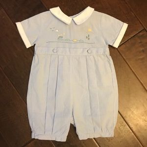 ❌SOLD❌ Carriage Boutiques boys train romper
